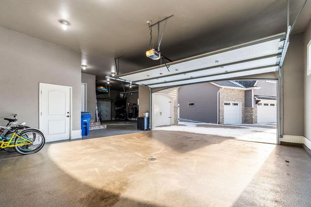 657 HIDEAWAY COURT, Combined Locks, WI 54113