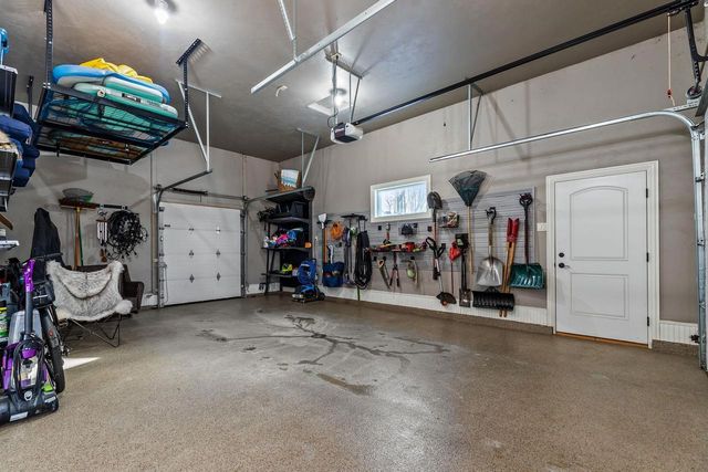 657 HIDEAWAY COURT, Combined Locks, WI 54113