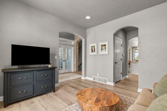 657 HIDEAWAY COURT, Combined Locks, WI 54113