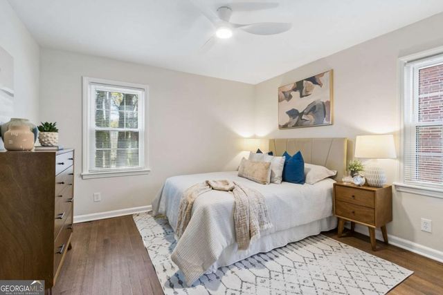 490 Lynnhaven Drive SW, Atlanta, GA 30310