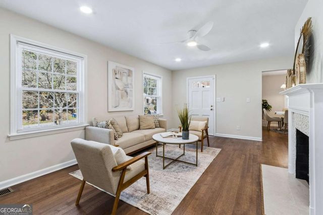 490 Lynnhaven Drive SW, Atlanta, GA 30310