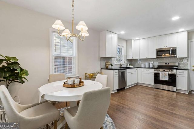 490 Lynnhaven Drive SW, Atlanta, GA 30310