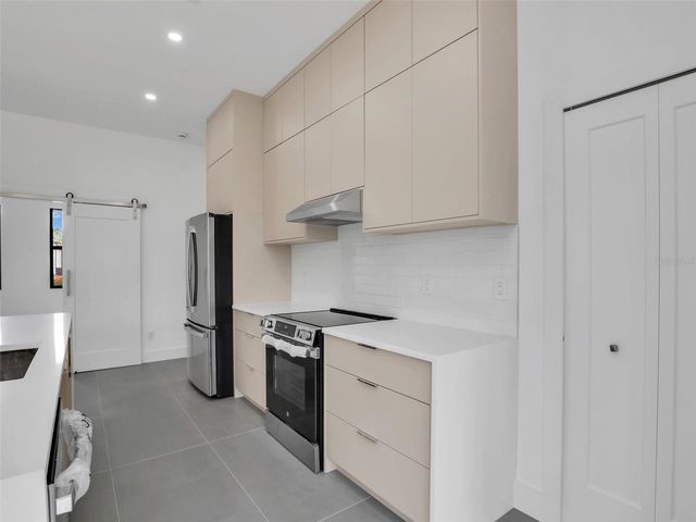 11161 CARNEGIE AVENUE, Englewood, FL 34224