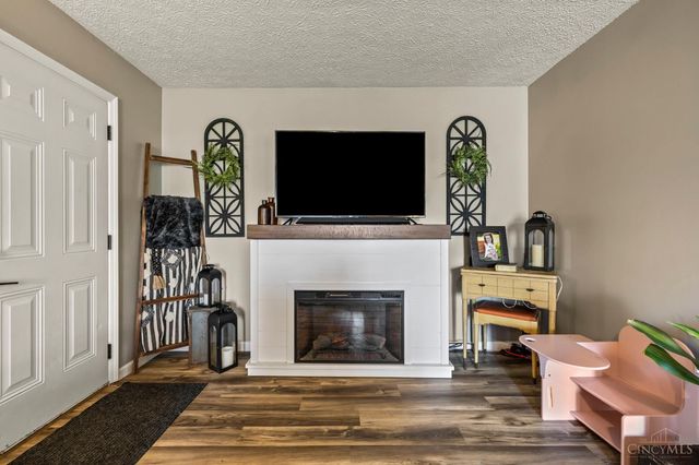 8969 Franklin Trenton Road, Franklin Twp, OH 45005