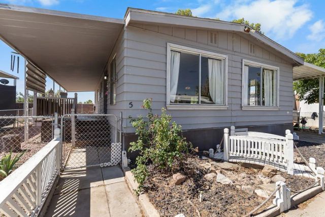 18772 Bellflower 5, Adelanto, CA 92301