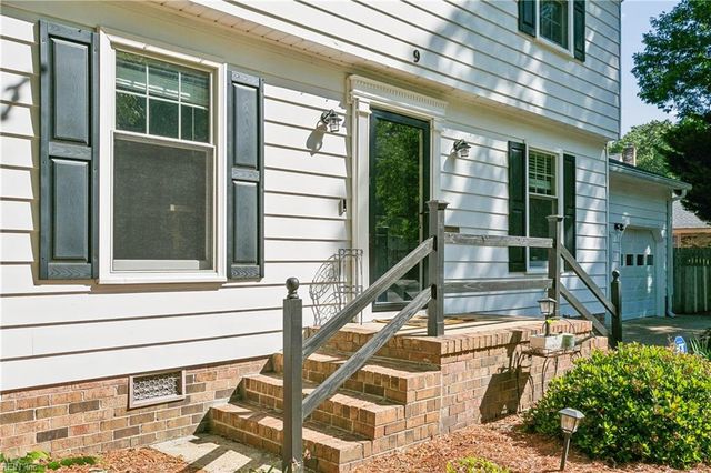 9 Hatteras LNDG, Hampton, VA 23669