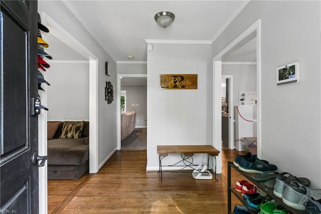 9 Hatteras LNDG, Hampton, VA 23669
