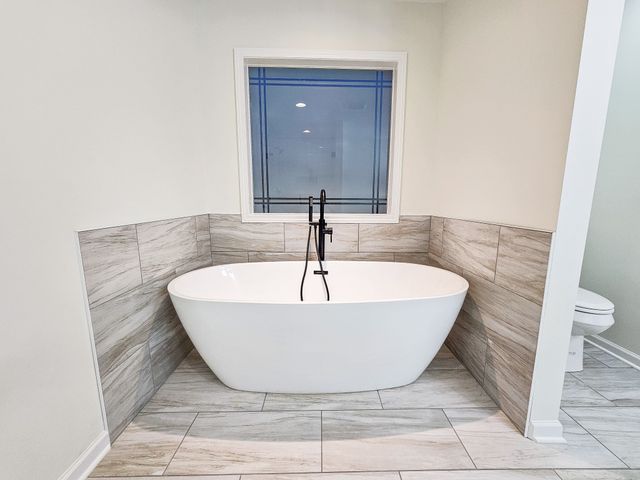 607 Apple Blossom Trl, Shelbyville, TN 37160