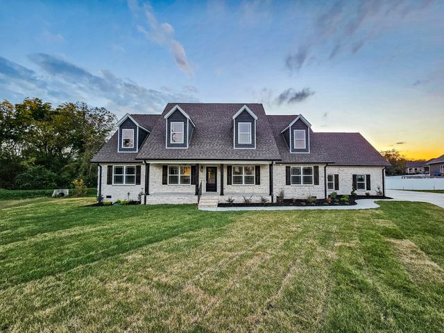 607 Apple Blossom Trl, Shelbyville, TN 37160