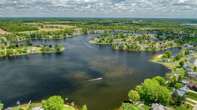 10771 Woodbrook Drive, Somerset Twp, MI 49233