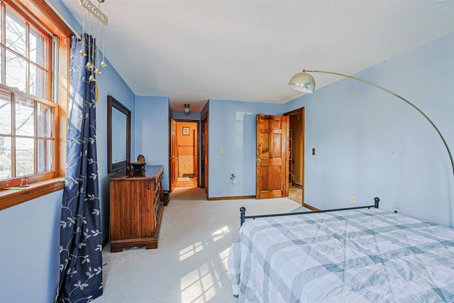 21 Clearview Drive, Nashua, NH 03062