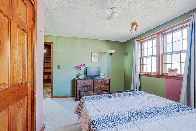 21 Clearview Drive, Nashua, NH 03062