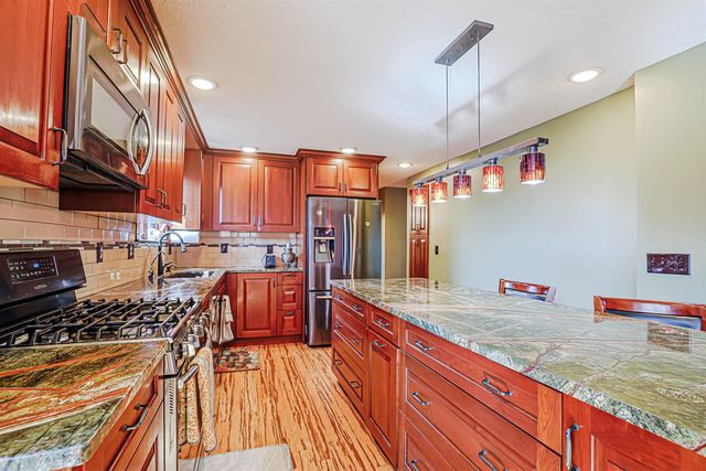 21 Clearview Drive, Nashua, NH 03062