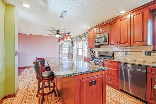 21 Clearview Drive, Nashua, NH 03062