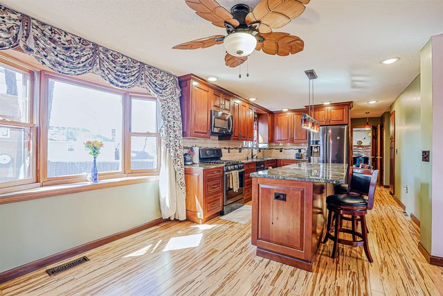 21 Clearview Drive, Nashua, NH 03062