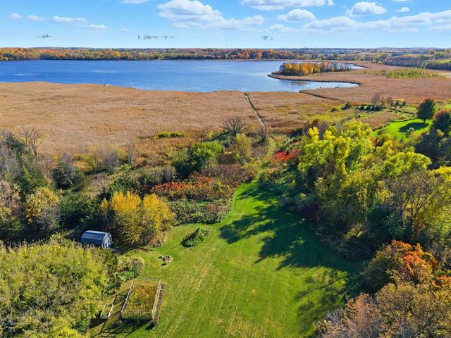 1755 Chateau Way, Minnetrista, MN 55359