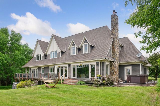 1755 Chateau Way, Minnetrista, MN 55359