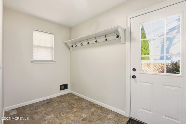 28 Bronia Street, Howell, NJ 07731