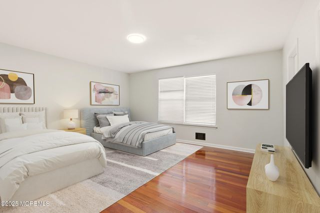 28 Bronia Street, Howell, NJ 07731