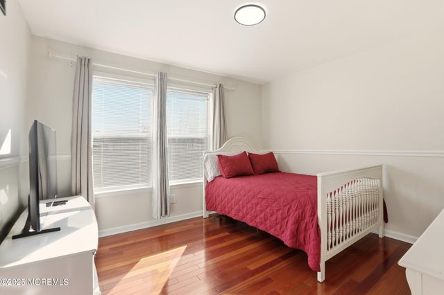 28 Bronia Street, Howell, NJ 07731