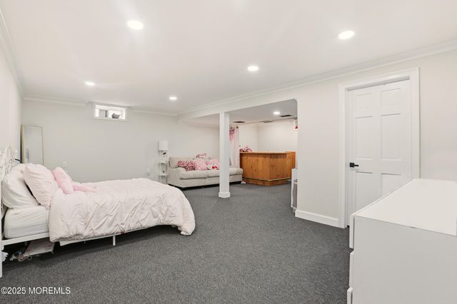 28 Bronia Street, Howell, NJ 07731