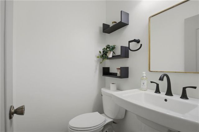 2442 Stonebridge Lane, Duluth, GA 30096