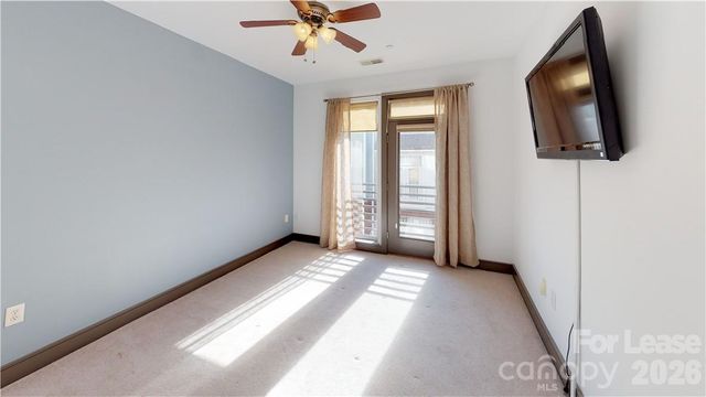 2200 Lyndhurst Avenue 105, Charlotte, NC 28203