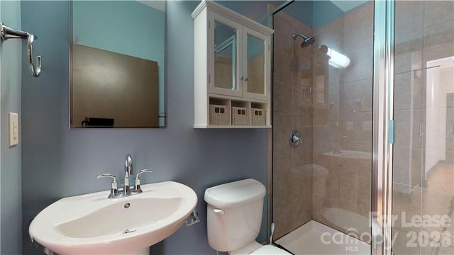 2200 Lyndhurst Avenue 105, Charlotte, NC 28203