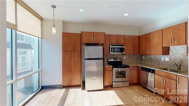 2200 Lyndhurst Avenue 105, Charlotte, NC 28203