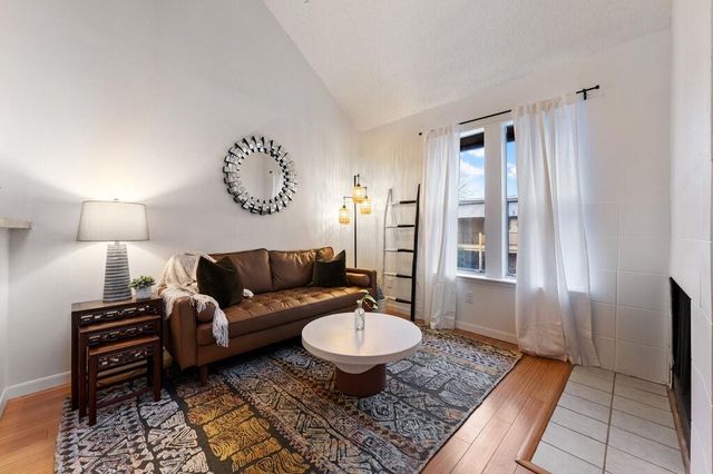 5608 Cougar DR 220, Austin, TX 78745