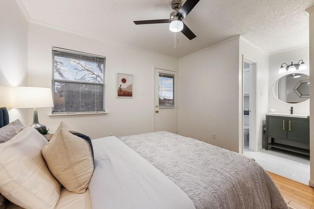 5608 Cougar DR 220, Austin, TX 78745