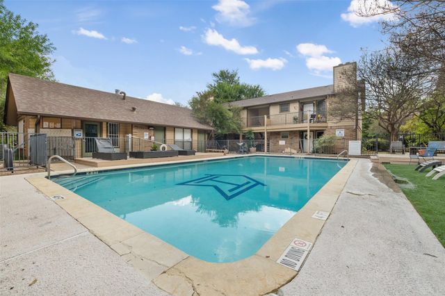 5608 Cougar DR 220, Austin, TX 78745