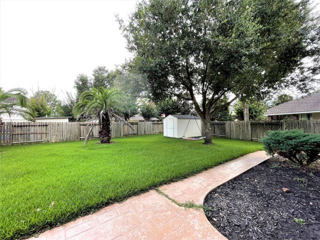 16407 Stone Prairie Drive, Houston, TX 77095
