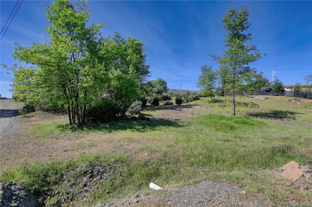 11051 Oak Street, Cobb, CA 95426