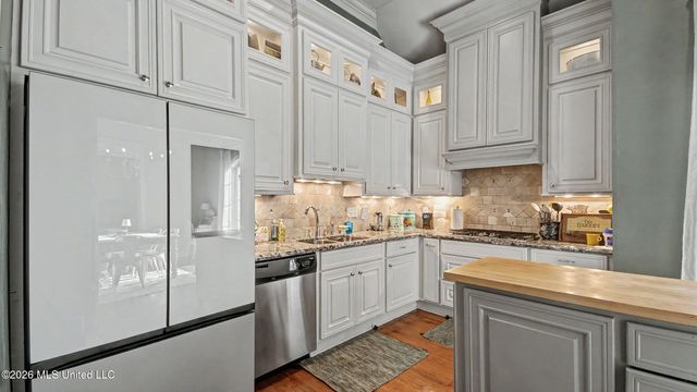 223 Bellamy Court, Flowood, MS 39232