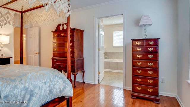 8405 Sunny Stone Ln, Louisville, KY 40299
