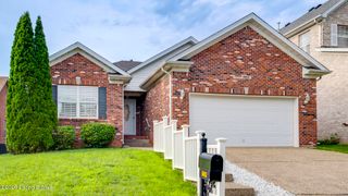 8405 Sunny Stone Ln, Louisville, KY 40299
