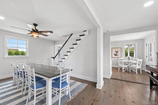 87 Foster Avenue, Hampton Bays, NY 11946