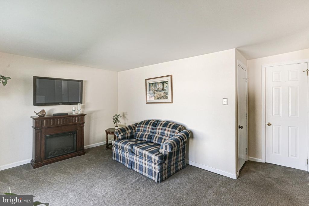 307 E ROOSEVELT AVE, NEW CASTLE, DE 19720 — photo 4