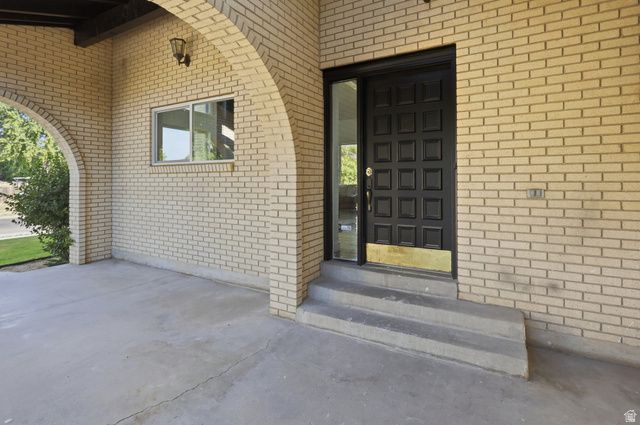 8261 S MAIO DR, Sandy, UT 84093