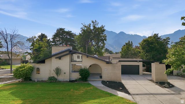 8261 S MAIO DR, Sandy, UT 84093