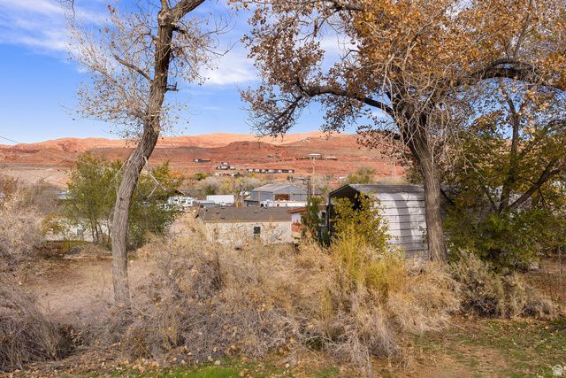 1431 S MILLCREEK DR, Moab, UT 84532