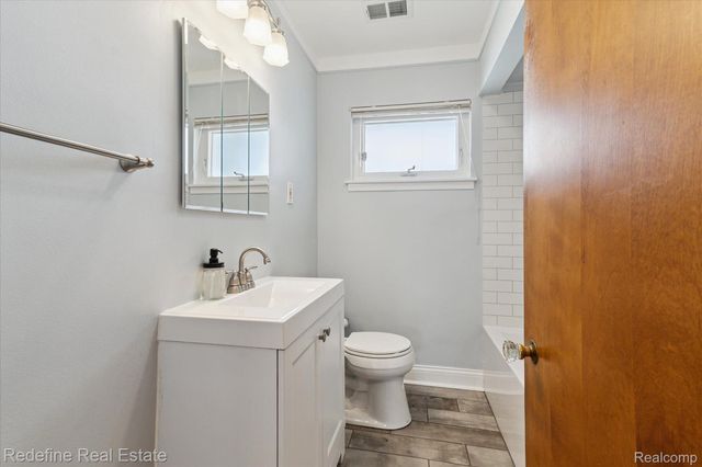 3002 Garden Avenue, Royal Oak, MI 48073