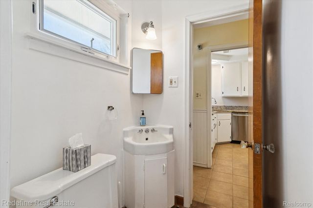 3002 Garden Avenue, Royal Oak, MI 48073