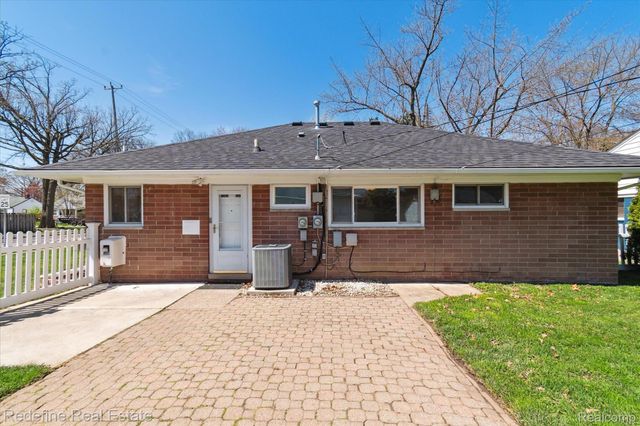 3002 Garden Avenue, Royal Oak, MI 48073