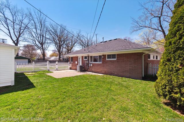 3002 Garden Avenue, Royal Oak, MI 48073