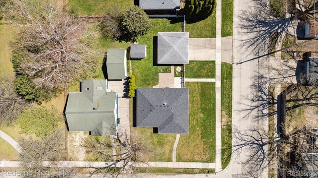 3002 Garden Avenue, Royal Oak, MI 48073