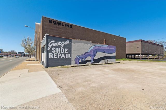 3002 Garden Avenue, Royal Oak, MI 48073