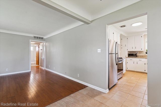 3002 Garden Avenue, Royal Oak, MI 48073