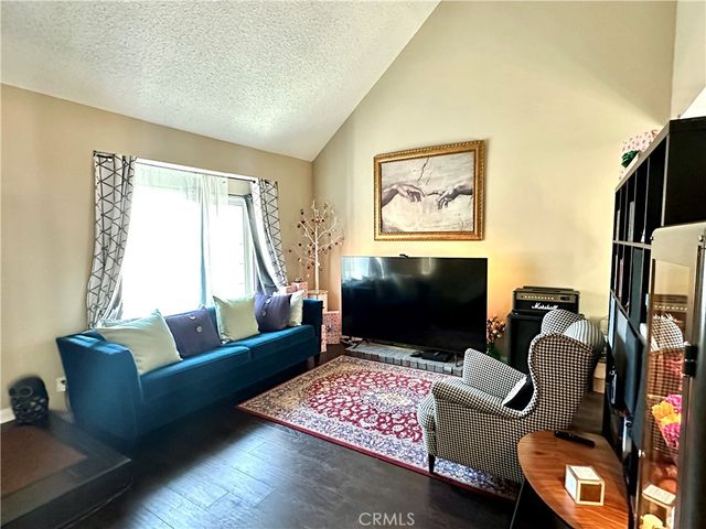 1142 Brentwood, Rialto, CA 92376